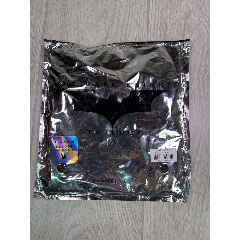 YoungLA The Dark Knight Batman Compression Shirt Dark Grey Mens Medium NWT - Picture 7 of 9